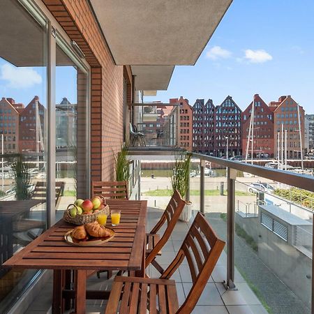 Waterlane Riverside - Spa, Pool, Gym & Parking By Downtown Apartments グダニスク エクステリア 写真