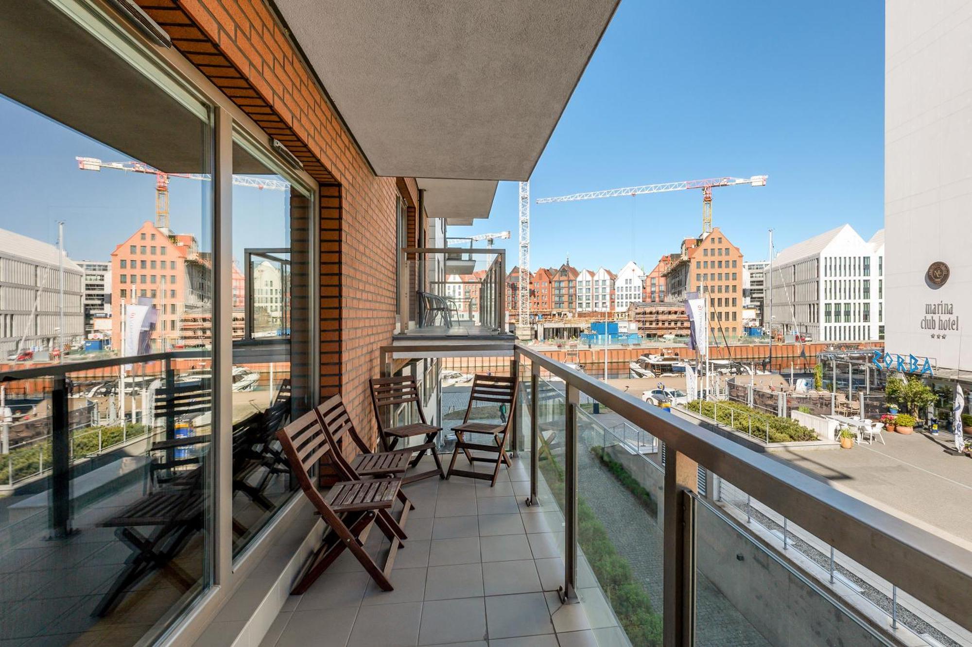 Waterlane Riverside - Spa, Pool, Gym & Parking By Downtown Apartments グダニスク 部屋 写真