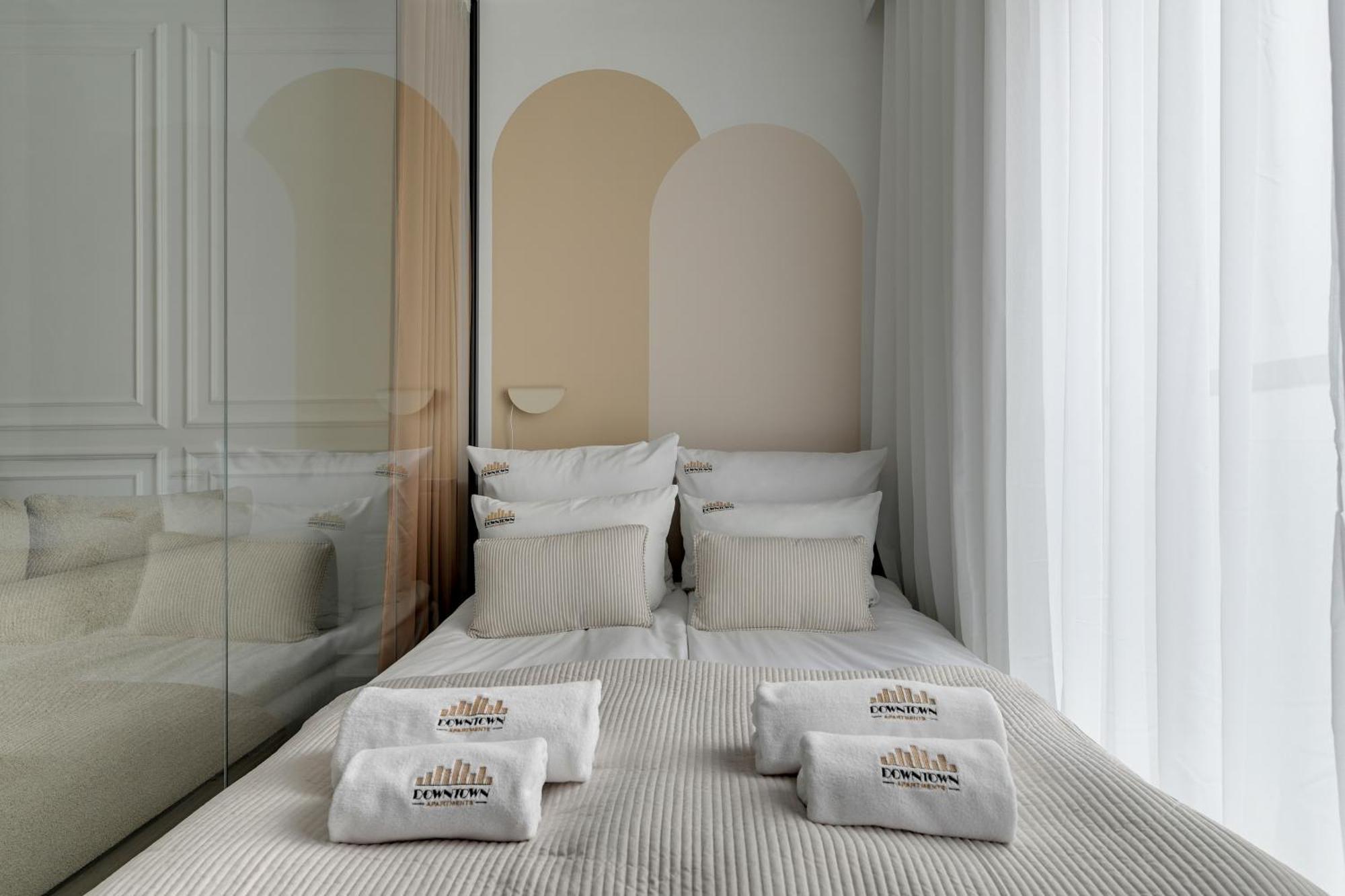 Waterlane Riverside - Spa, Pool, Gym & Parking By Downtown Apartments グダニスク 部屋 写真