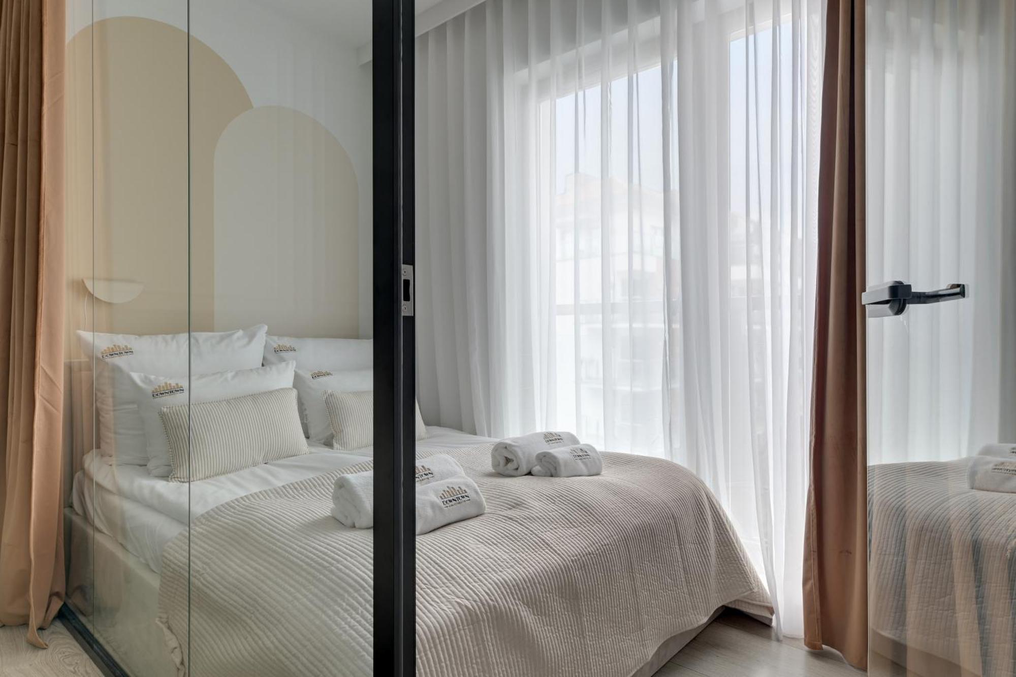 Waterlane Riverside - Spa, Pool, Gym & Parking By Downtown Apartments グダニスク 部屋 写真