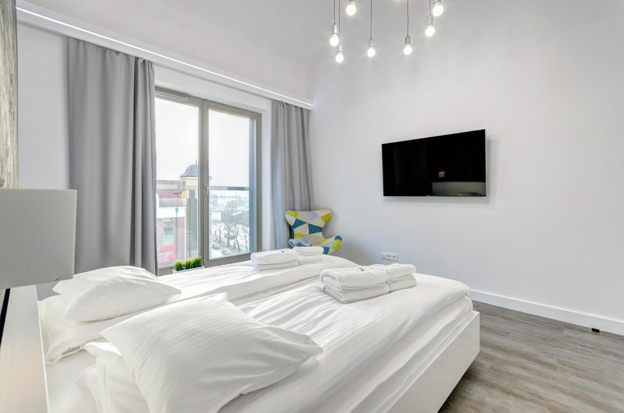 Waterlane Riverside - Spa, Pool, Gym & Parking By Downtown Apartments グダニスク 部屋 写真