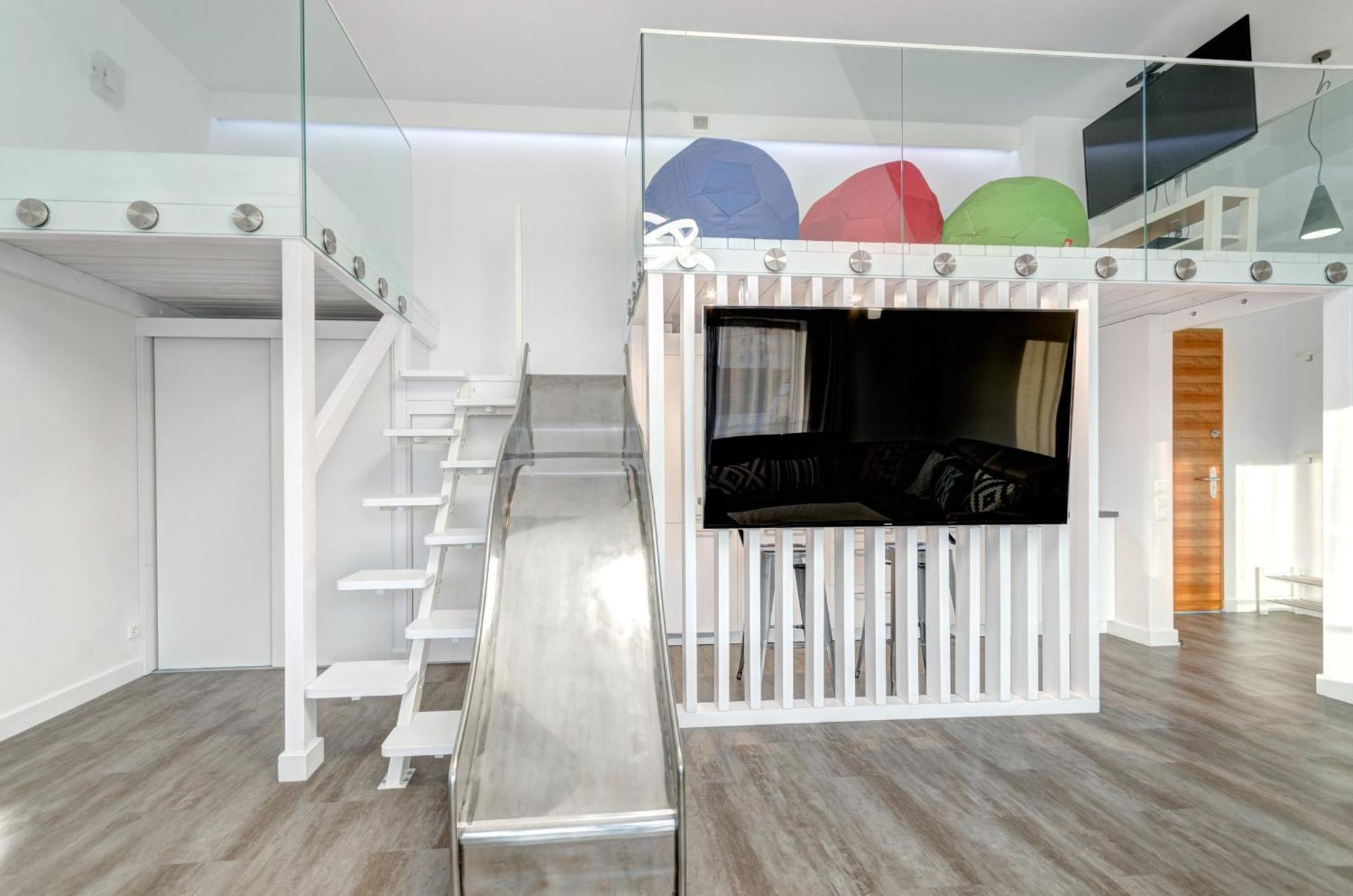 Waterlane Riverside - Spa, Pool, Gym & Parking By Downtown Apartments グダニスク 部屋 写真