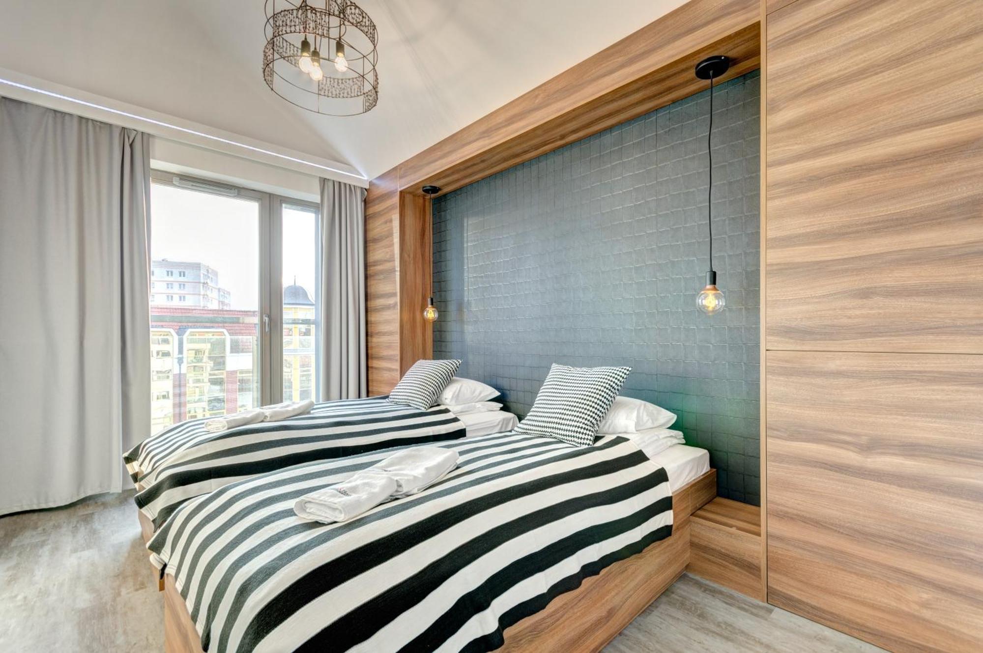 Waterlane Riverside - Spa, Pool, Gym & Parking By Downtown Apartments グダニスク 部屋 写真
