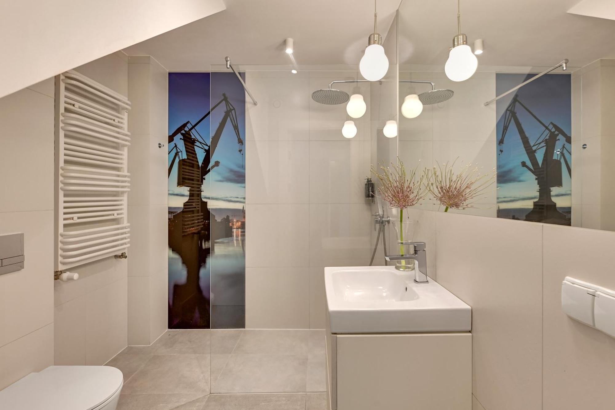 Waterlane Riverside - Spa, Pool, Gym & Parking By Downtown Apartments グダニスク 部屋 写真