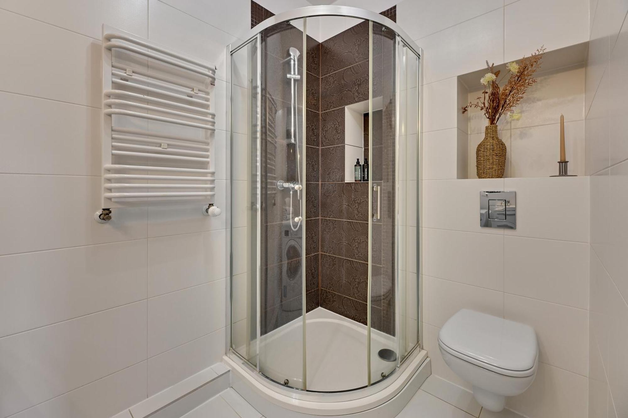 Waterlane Riverside - Spa, Pool, Gym & Parking By Downtown Apartments グダニスク 部屋 写真