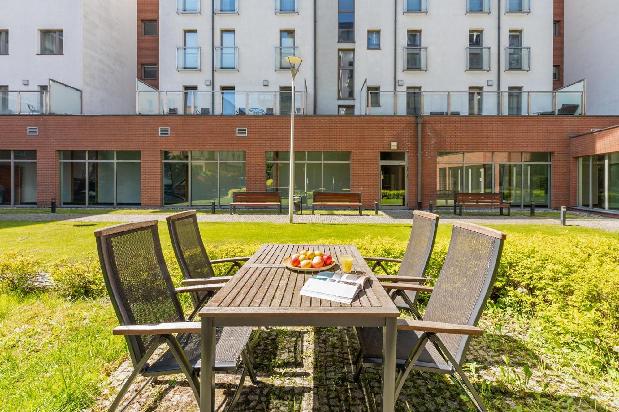 Waterlane Riverside - Spa, Pool, Gym & Parking By Downtown Apartments グダニスク 部屋 写真